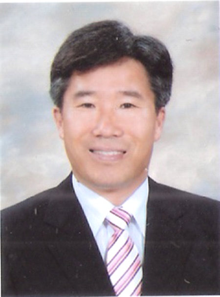      강  대  영  세한대학교 교수