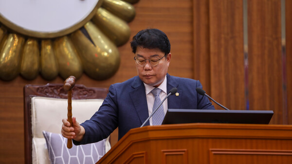 제272회 임시회 폐회 2(이재남 의장)